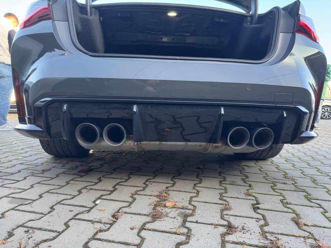 BMW M4 Szara