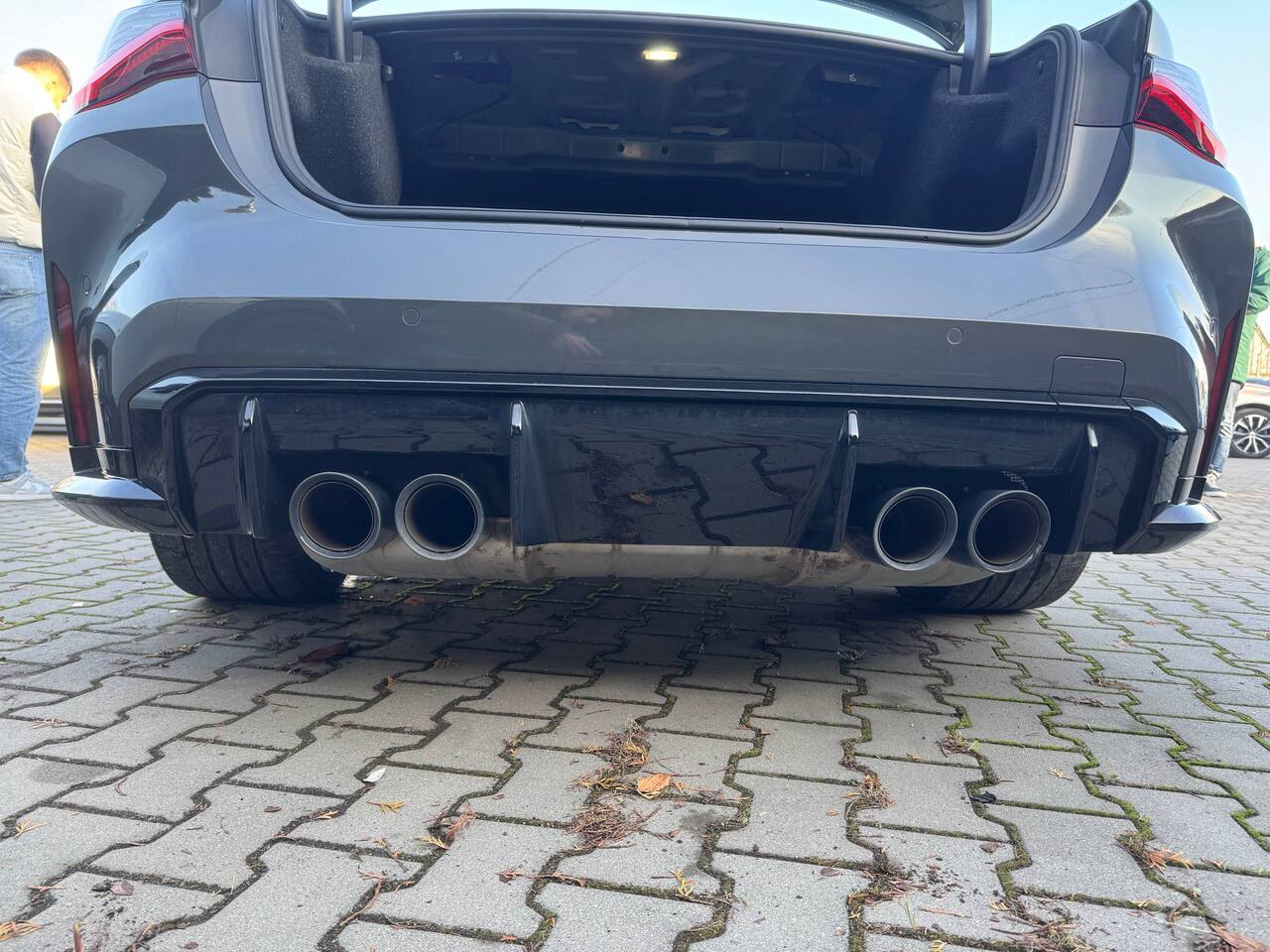 BMW M4 Szara