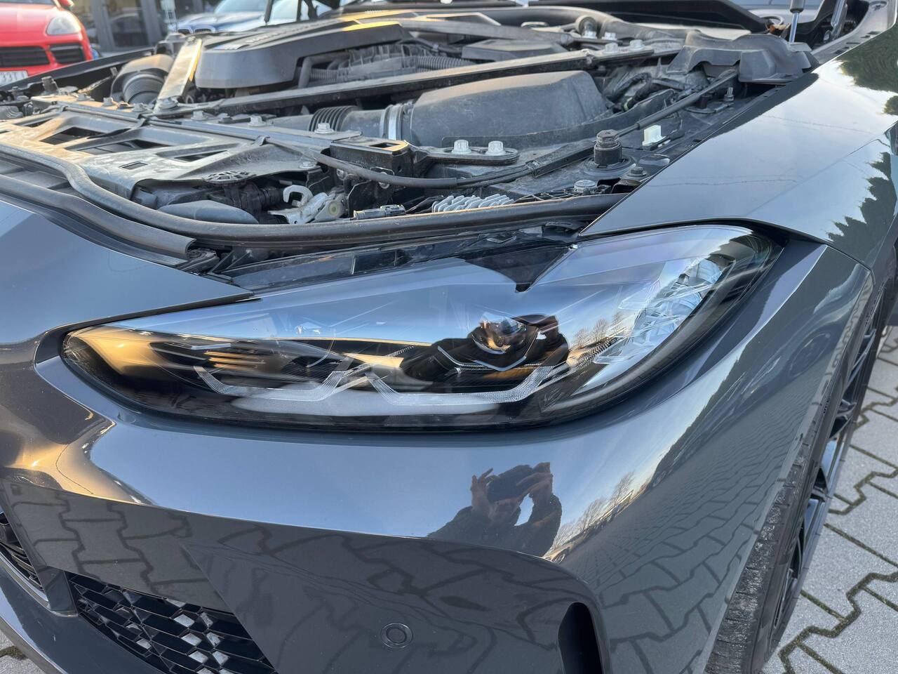 BMW M4 Szara